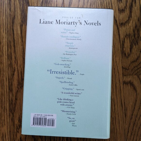 ๐๏ธ BUNDLE ONLY | Nine Perfect Strangers by Laine Moriarty - Picture 3 of 8